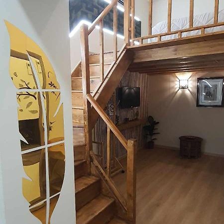 Viktoria Apartment Bari Bagian luar foto