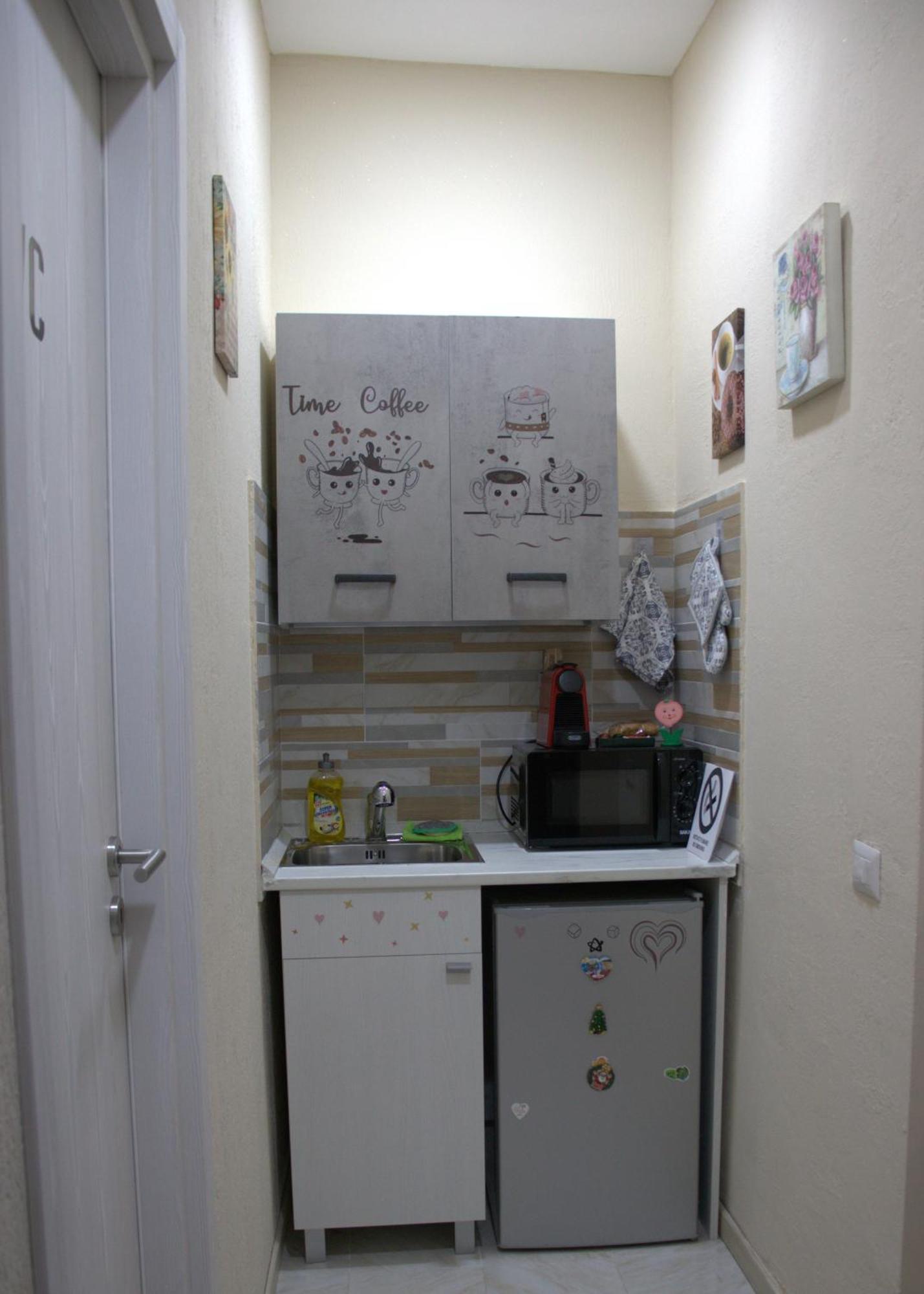 Viktoria Apartment Bari Bagian luar foto