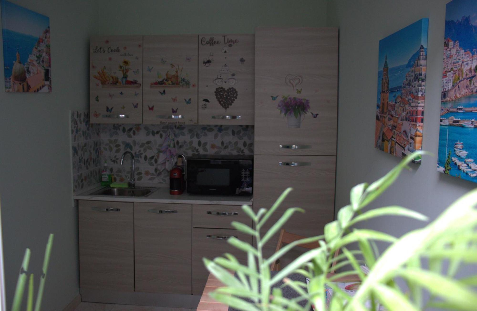 Viktoria Apartment Bari Bagian luar foto